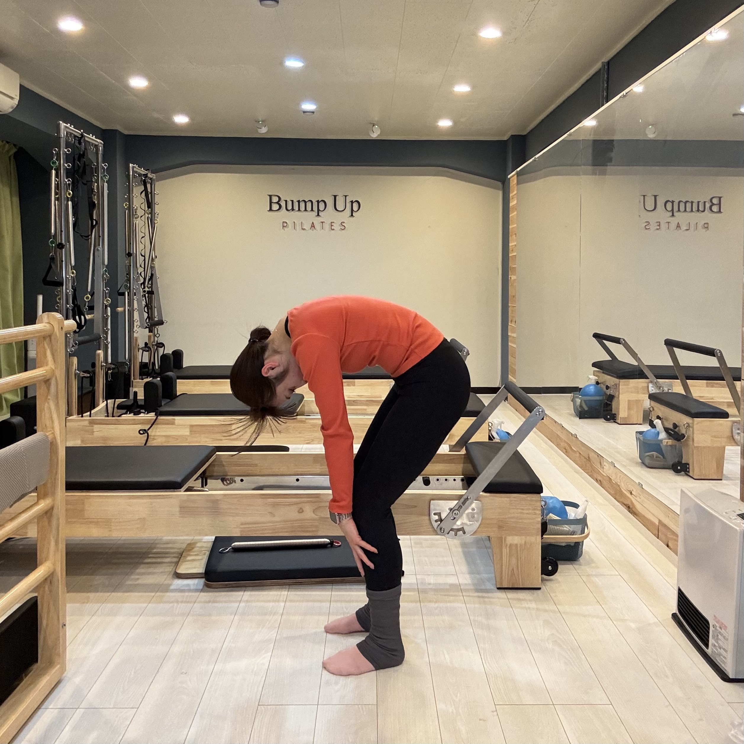 なぜ毎回ロールダウンをするのか 　― 背骨のしなやかさのために ― 